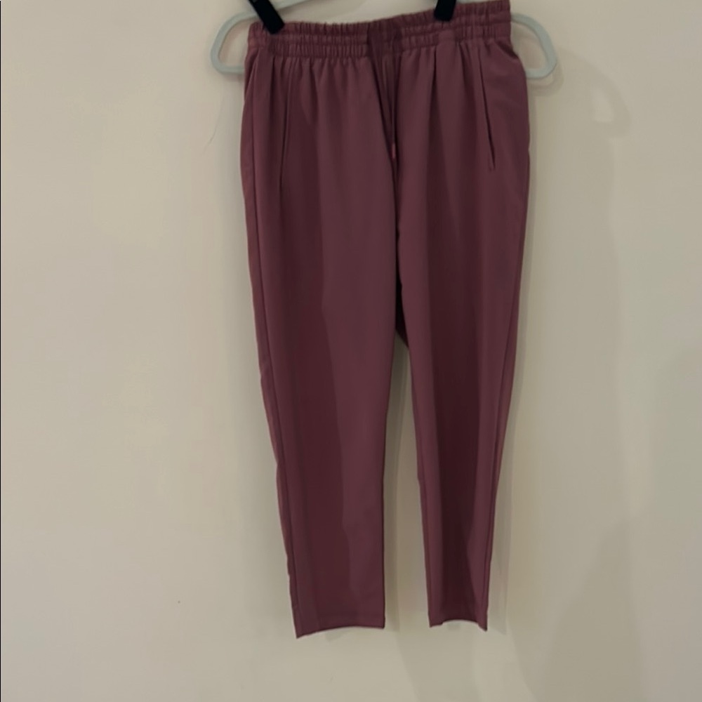 Zella long pants with elastic waist and pockets